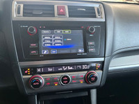 2015 SUBARU LEGACY 2.5 4 CYL AUTOMATIC ALL WHEEL DRIVE - SAFETIED READY TO GO - 163000KM - BACK UP C... (image 9)