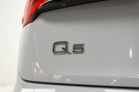 It's easy to see why the Q5 is one of the best selling SUV's in it's class! This Carfax 1 owner, loc... (image 7)
