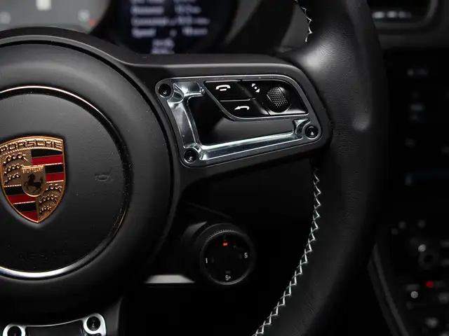 2024 Porsche 718 Cayman S | PREMIUM PKG | MANUAL | 20 IN WHEELS in Cars & Trucks in Mississauga / Peel Region - Image 15