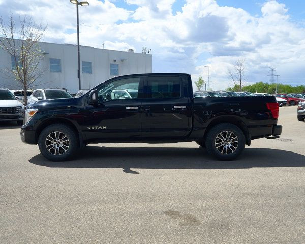 2021 Nissan Titan SV | 4wd | Backup Cam | Tow Side Mirrors in Cars & Trucks in Strathcona County - Image 3