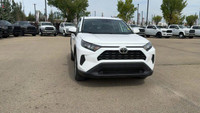 Odometer is 1823 kilometers below market average! This Toyota RAV4 is equipped with: Cloth Seat Trim... (image 7)