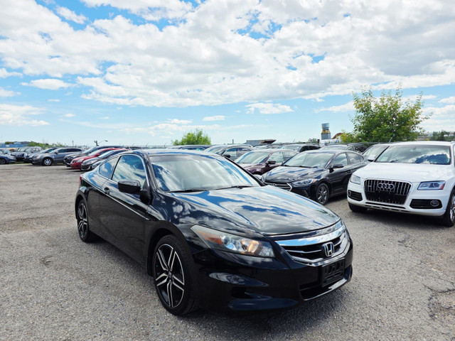 2011 Honda Accord EX-L Leather Heated Seats, Sunroof, Navigation in Cars & Trucks in Calgary - Image 3