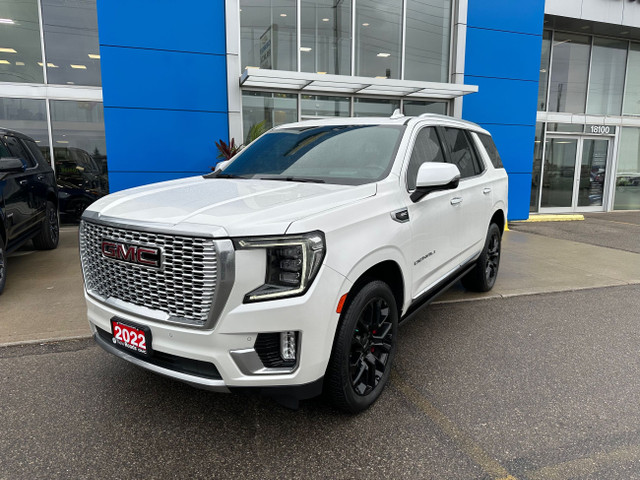 2022 GMC Yukon Denali in Cars & Trucks in Markham / York Region