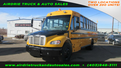 *LOW KM* 2013 FREIGHTLINER B2 29 Seat Passenger Bus