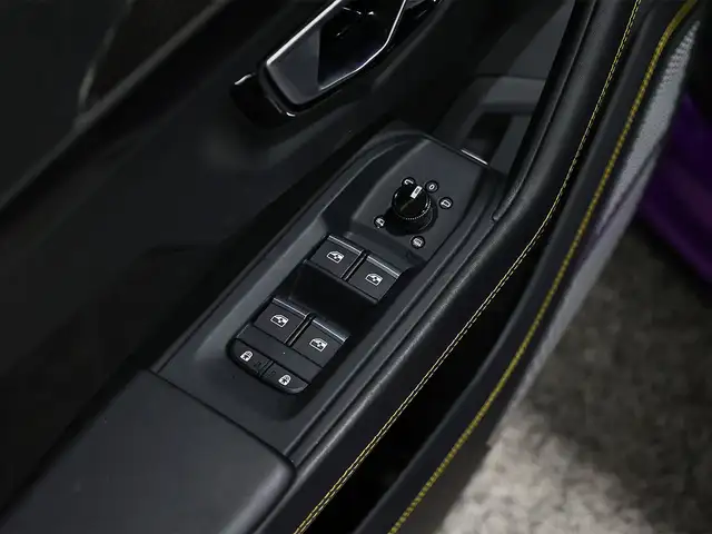 2021 Lamborghini Urus AWD Ad Persona Purple Paint in Cars & Trucks in Laval / North Shore - Image 14