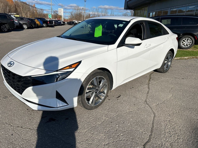 2023 Hyundai Elantra Essential in Cars & Trucks in Ottawa - Image 3