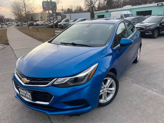 2017 Chevrolet Cruze 4dr HB 1.4L LT w/1SD in Cars & Trucks in City of Toronto - Image 2