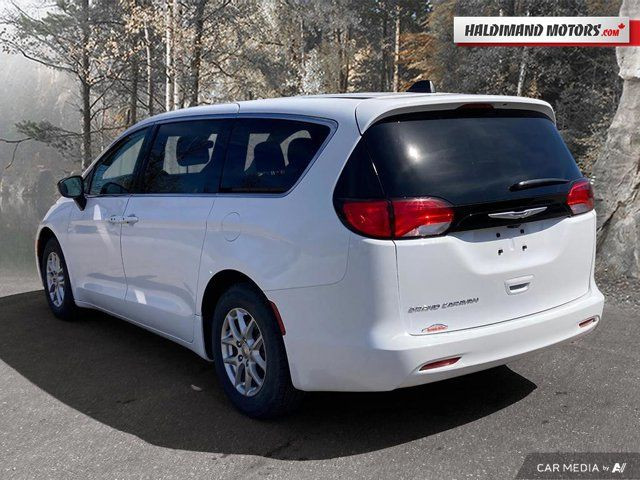 2024 Chrysler Grand Caravan SXT in Cars & Trucks in Hamilton - Image 3