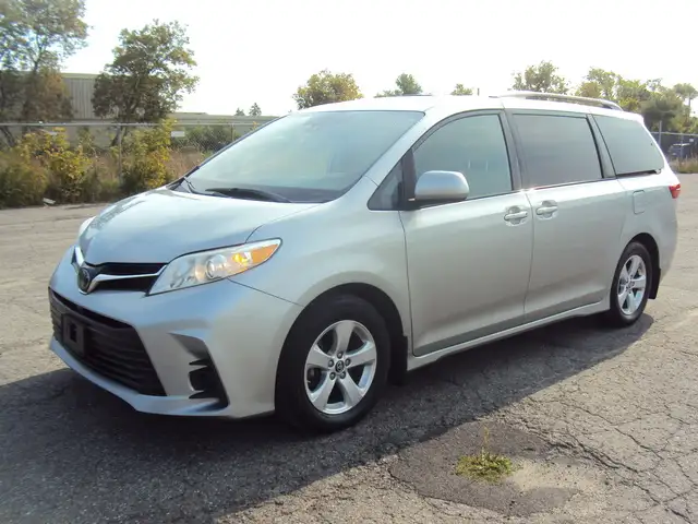 2019 Toyota Sienna LE 8-Passenger FWD62863216066945122
