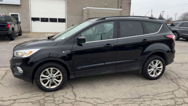 2017 Ford Escape SE AS-IS | YOU CERTIFY YOU SAVE! in Cars & Trucks in Kitchener / Waterloo - Image 3