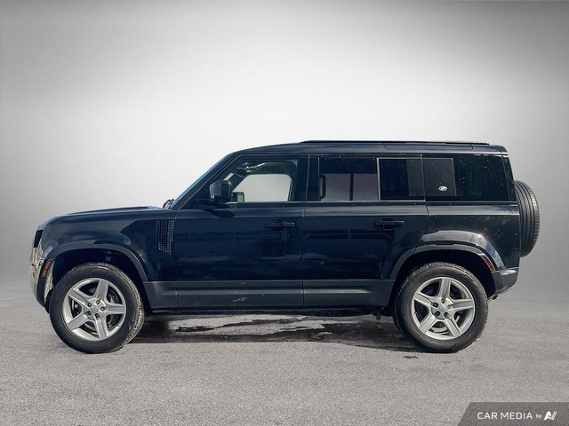 2023 Land Rover Defender 110 P400 SE in Cars & Trucks in Oshawa / Durham Region - Image 3