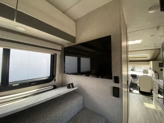 2025 Thor Motor Coach Gemini AWD 24KB in RVs & Motorhomes in Kelowna - Image 47