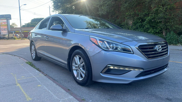 2015 Hyundai Sonata 2.4L Auto GL in Cars & Trucks in City of Toronto - Image 3
