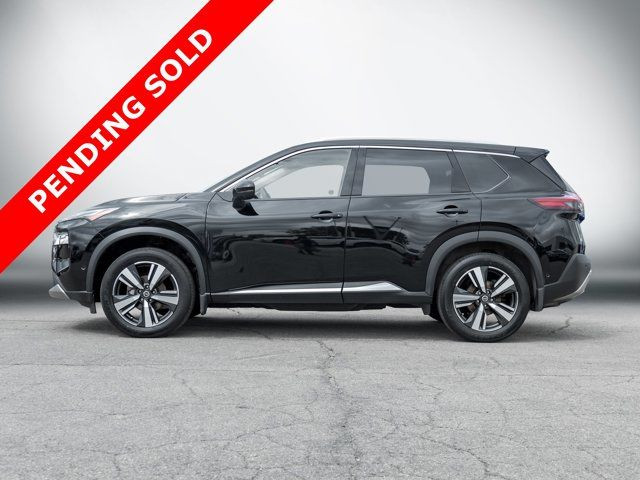 2021 Nissan Rogue Platinum | One Owner | Low Mileage | Low in Cars & Trucks in Hamilton - Image 3