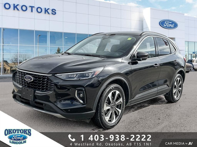 2023 Ford Escape Platinum BLIND SPOT ASSIST/ BACK UP CAMERA/H... in Cars & Trucks in Calgary