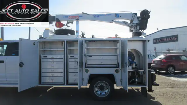 2018 Ford Super duty F-550 DRW SERVICE TRUCK with VMAC AND CRANE in Heavy Trucks in Vancouver - Image 10