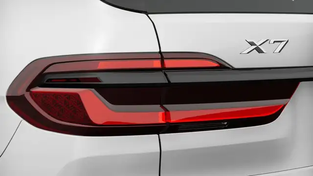 2025 BMW X7 xDrive40i | Groupe Sport M PRO / Sport M | Ensemble in Cars & Trucks in City of Montréal - Image 9