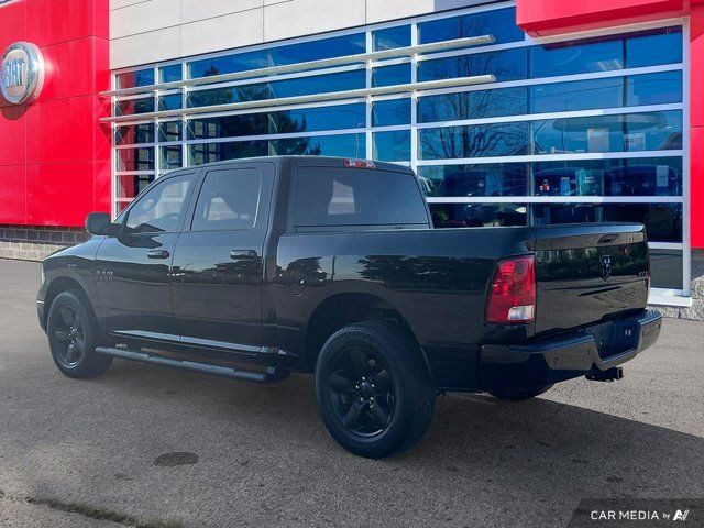 2022 Ram 1500 Classic SLT | Nav | Heated Seats | Black Pkg in Cars & Trucks in Guelph - Image 4