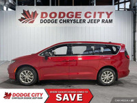 This Chrysler Pacifica has a trusty Regular Unleaded V-6 3.6 L/220 engine powering this Automatic tr... (image 1)