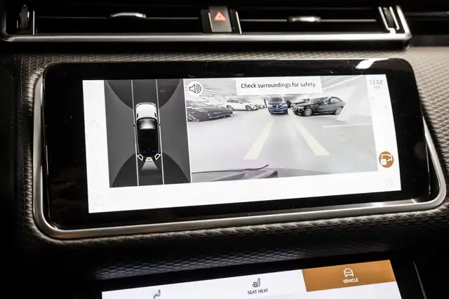 2022 Land Rover Range Rover Velar SUV Driver Assist, Technology  in Cars & Trucks in City of Montréal - Image 25