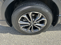A well-appointed all-wheel-drive SUV that blends comfort, technology, and utility. The EX-L trim inc... (image 9)