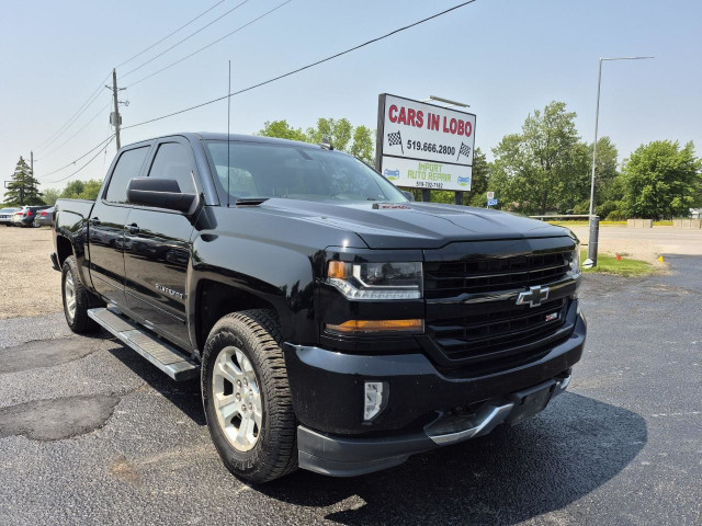 2017 Chevrolet Silverado 1500 LT Z71 5.3L 4X4 CREW CAB in Cars & Trucks in London