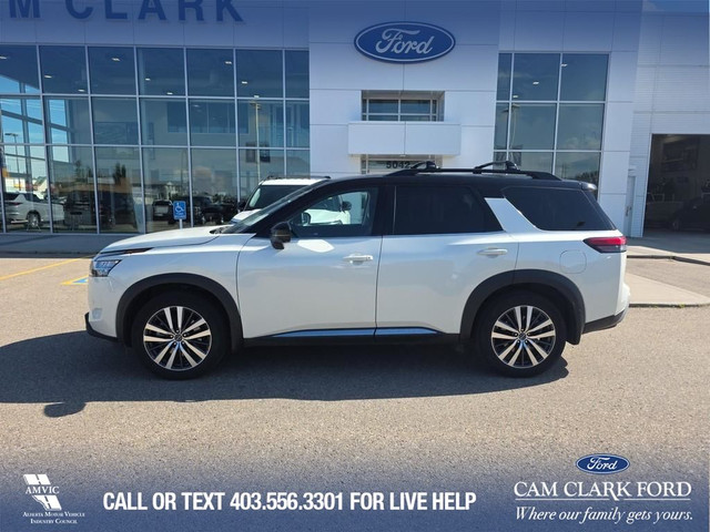 2022 Nissan Pathfinder Platinum CLEAN ONE OWNER CARFAX, 7 PAS... in Cars & Trucks in Red Deer - Image 4
