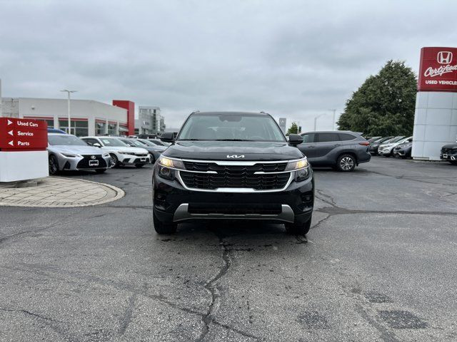 2024 Kia Seltos LX in Cars & Trucks in Hamilton - Image 2