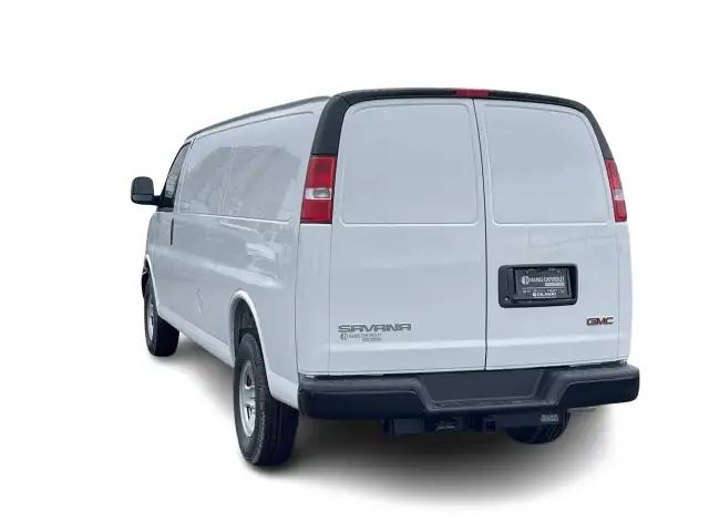 2025 GMC Savana Cargo 2500 WT 155 in Cars & Trucks in City of Montréal - Image 12