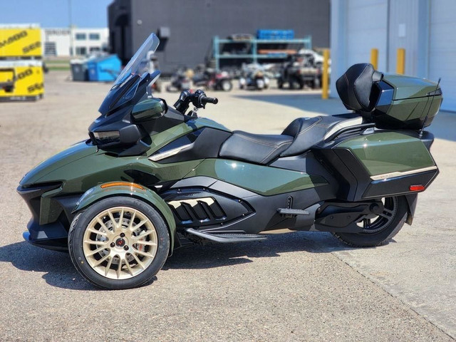 2023 Can-Am Spyder RT Sea-To-Sky in Street, Cruisers & Choppers in Edmonton - Image 2