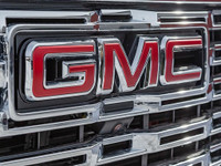 SIERRA 1500 DENALI CREW 4 Engine: 6.2L 8cyl. L/100Km City: 0.0 L/100Km Hwy: 0.0 (image 8)