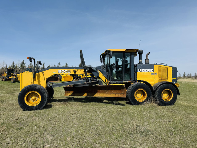 2011 DEERE 870G GRADER in Heavy Equipment in Calgary - Image 2