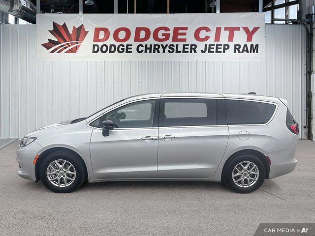 2024 Chrysler Grand Caravan SXT in Cars & Trucks in Saskatoon - Image 2