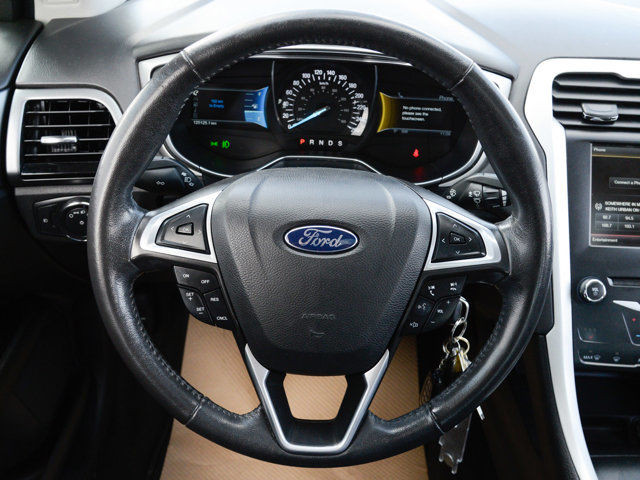 2014 Ford Fusion SE, Sunroof, Heated Seats, Nav in Cars & Trucks in Calgary - Image 4