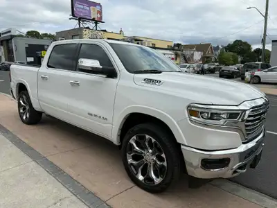 2019 RAM 1500 CREW CAB LARAMIE LONGHORN 5.7L 8 CYL 4x4 5.5 FT BOX 188,000 KM HIGHWAY DRIVEN NO ACCID...