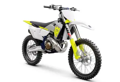 2024 Husqvarna TC 250 SAVE $1984 RABAIS AVEC RABAIS = 27.93$/semaine (120 mois @ 7.99% + tx) 33.47$/...
