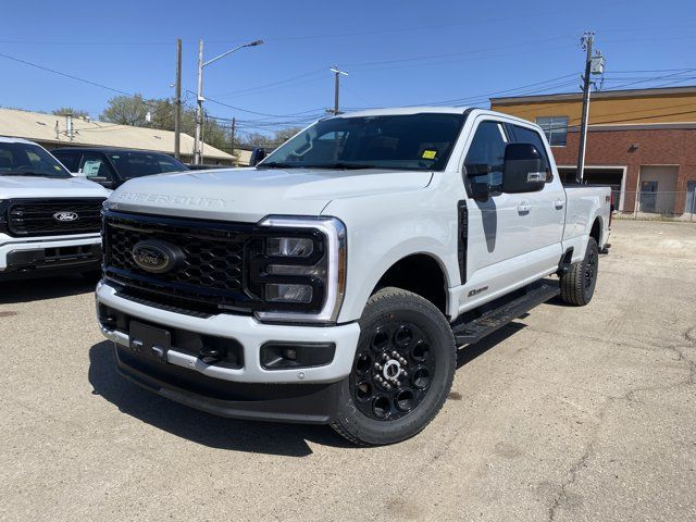 2025 Ford Super Duty F-350 SRW Lariat | Crew Cab 176 in Cars & Trucks in Edmonton - Image 2