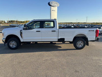 ENGINE: 6.8L 2V DEVCT NA PFI V8 GAS -inc: Flex fuel (STD),Four Wheel Drive,Tow Hitch,Power Steering,... (image 3)