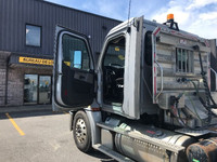 2021 FREIGHTLINER T12664ST;Heavy Duty Trucks - CONVENTIONAL W/O SLEEPER Penske Location 2323 STEVENA... (image 8)