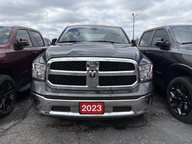 2023 Ram 1500 Classic SLT**CREW**HEMI**4X4**5.0 in Cars & Trucks in Mississauga / Peel Region - Image 4