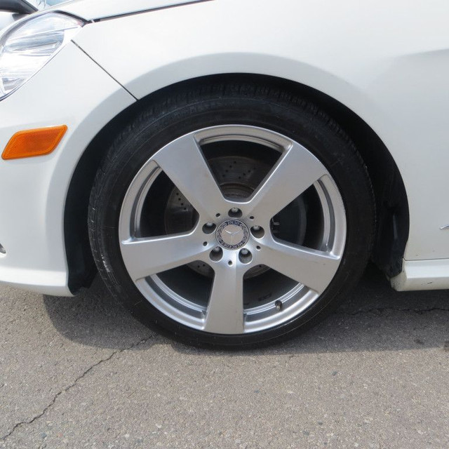 2011 Mercedes-Benz E-Class 4dr Sedan E350 4MATIC in Cars & Trucks in Mississauga / Peel Region - Image 4