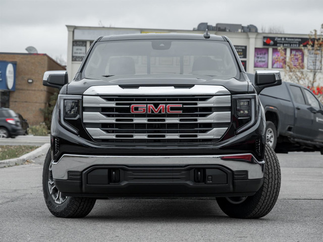 2025 GMC Sierra 1500 SLE- *Dealer Demo* X31 Off-Road Pkg in Cars & Trucks in Markham / York Region - Image 2