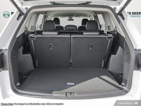 Introducing the 2025 Volkswagen Atlas Comfortline 2.0 TSI 4MOTION, an all-new SUV with an elegant wh... (image 6)