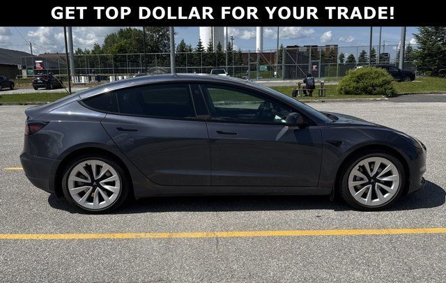 2022 Tesla Model 3 Standard Range in Cars & Trucks in Markham / York Region - Image 3