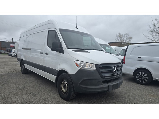 2019 Mercedes-Benz Sprinter Cargo Van 2500 - 170WB - High Roof - in Cars & Trucks in City of Toronto - Image 4