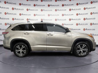 Thanks for viewing our House Of Cars Barlow inventory! AMVIC licensed dealer! The 2015 Toyota Highla... (image 7)