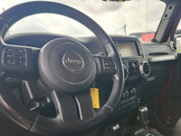 GARANTIE 1 ANS CREDIT DIRECT EN LIGNE AU WWW.AUTO-INTERNET.CA WOW 2013 JEEP WRANGLER UNLIMITED SAHAR... (image 2)