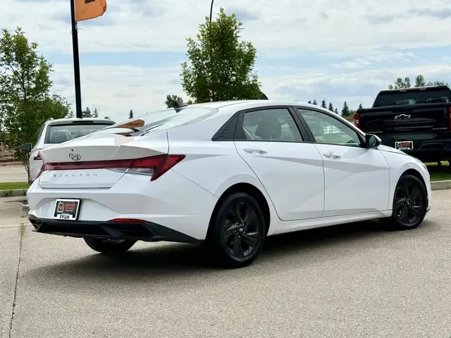 2022 Hyundai Elantra Preferred IVT w/Sun & Tech Package for sale63347526604417124