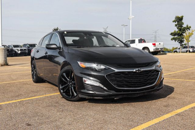 2023 Chevrolet Malibu LT Midnight Edition 1.5T Auto in Cars & Trucks in Strathcona County - Image 2