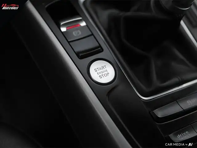 2015 Audi A4 4dr Sdn Man Komfort plus quattro | NO ACCIDENTS in Cars & Trucks in City of Toronto - Image 28